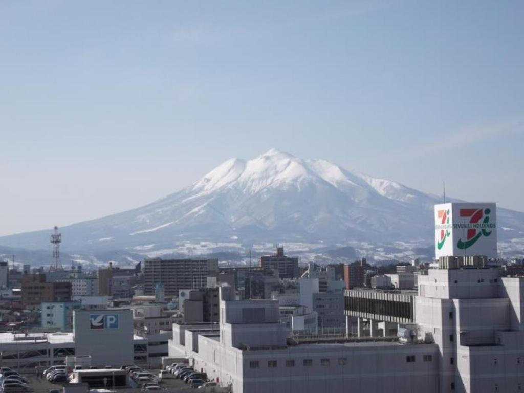 Hotel Route Inn Hirosaki Ekimae Bagian luar foto